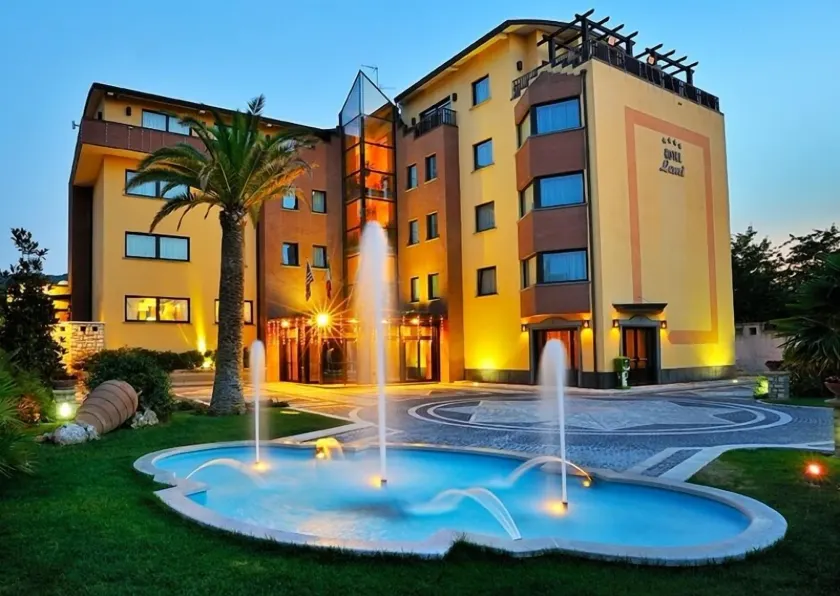 Hotel Lemi - Image 1