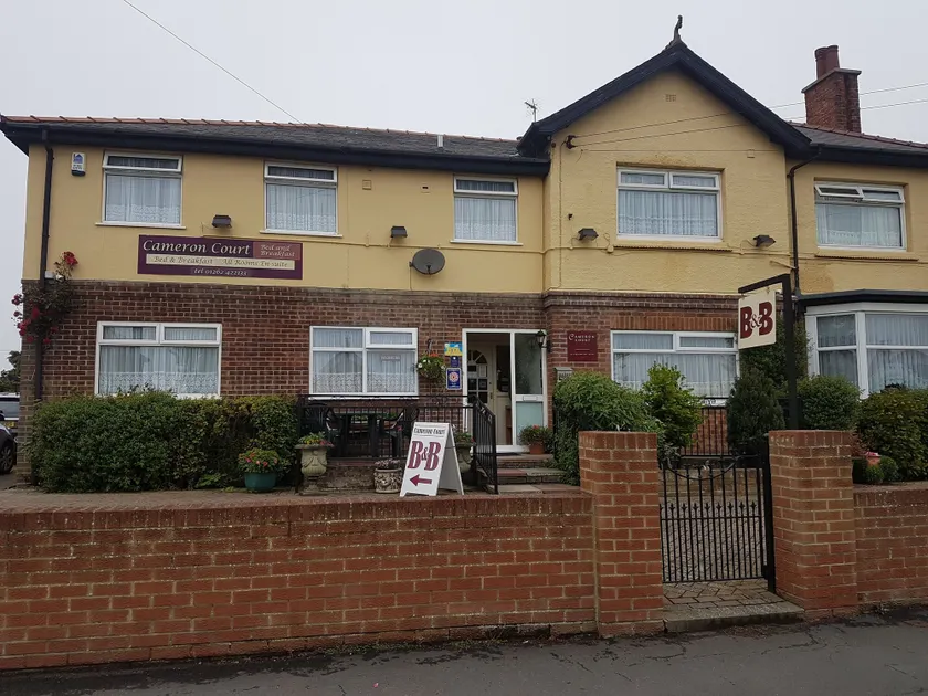 Cameron court B&B - Image 1