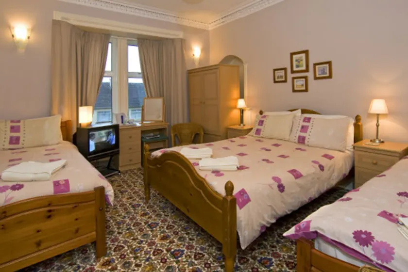 St Annes Guest House - Image 1