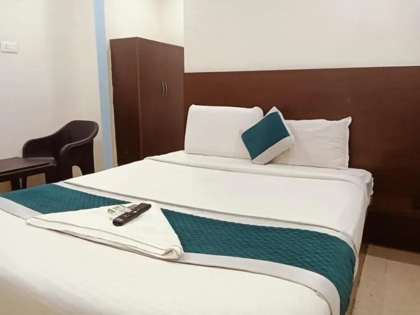Hotel At Home Darbar Near Nexus Mall Kukatpally - Chambre