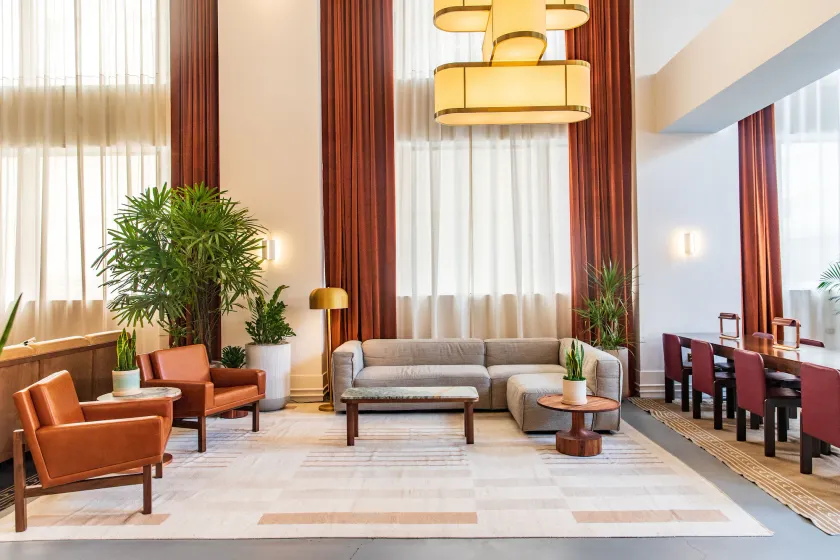 Hu Hotel Memphis - Image 1
