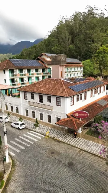 Hotel Dominguez Plaza - Image 1