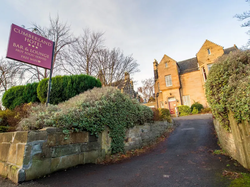 Cumberland Hotel - Image 1