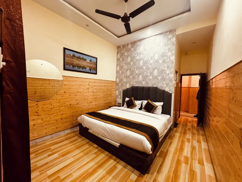 New Basera Hotel - Image 1
