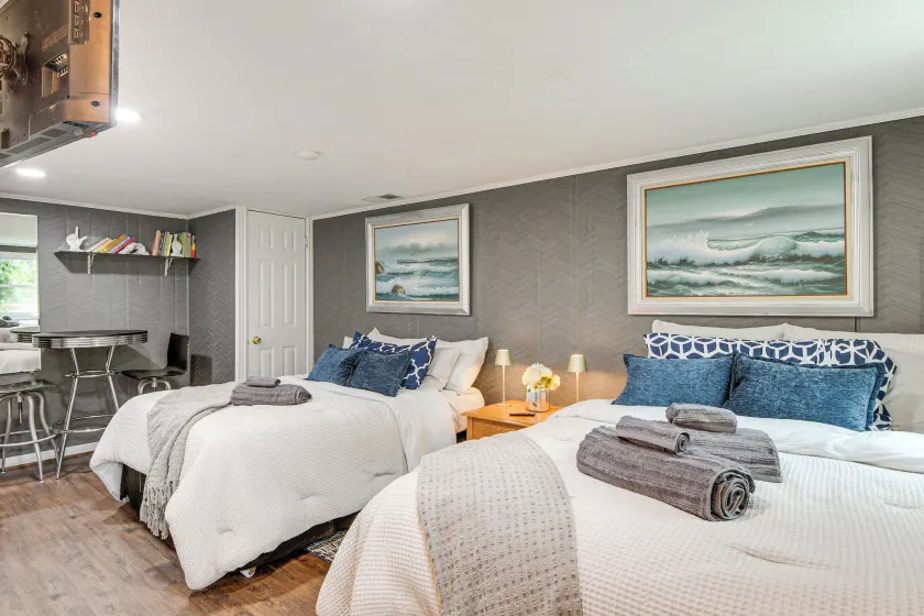 10 Mi to Washington: Wheaton Studio Suite - Image 1