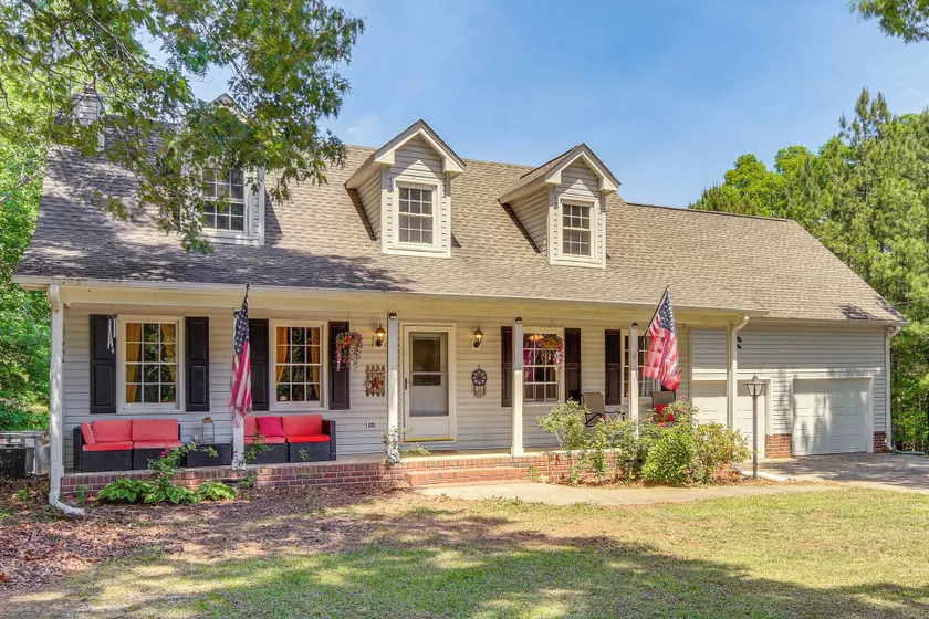 3 Mi to San-lee Park! Family Home w/ Office & Yard - Image 1