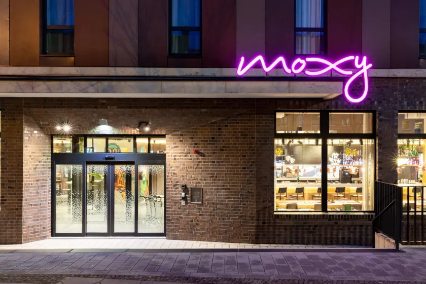 Moxy Dortmund City - Image 1
