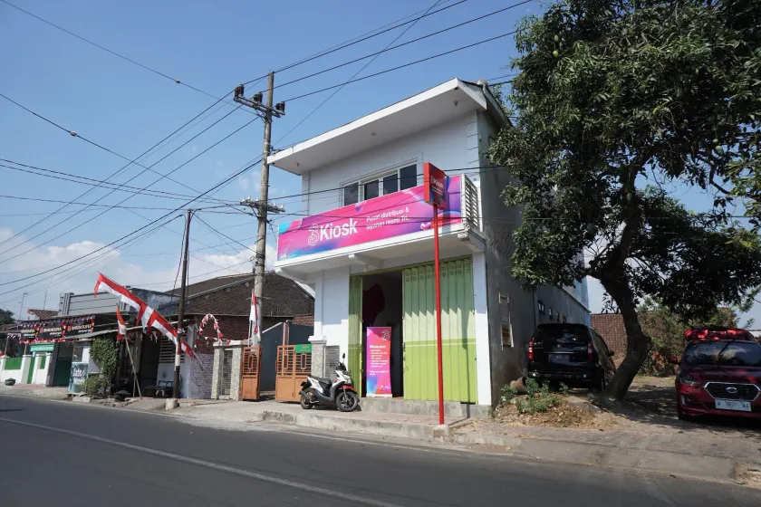 OYO Life 93038 Kost Putra Malilah - Image 1