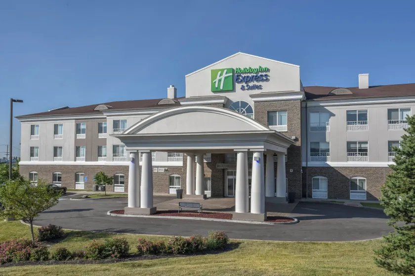 Holiday Inn Express Hotel & Suites Richwood - Cincinnati South by IHG - Image 1