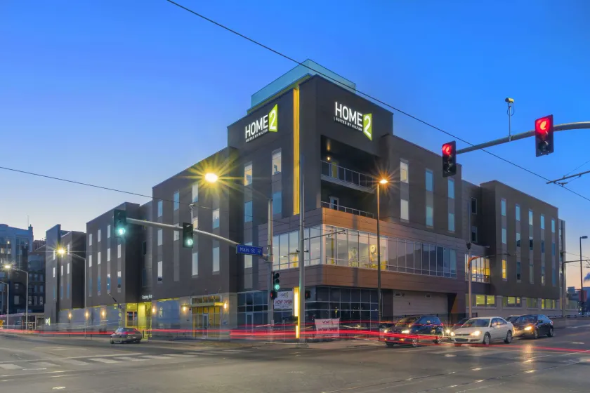 Home2 Suites by Hilton Kansas City Downtown - Image 1