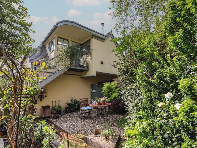 Bentley Rise - Image 1