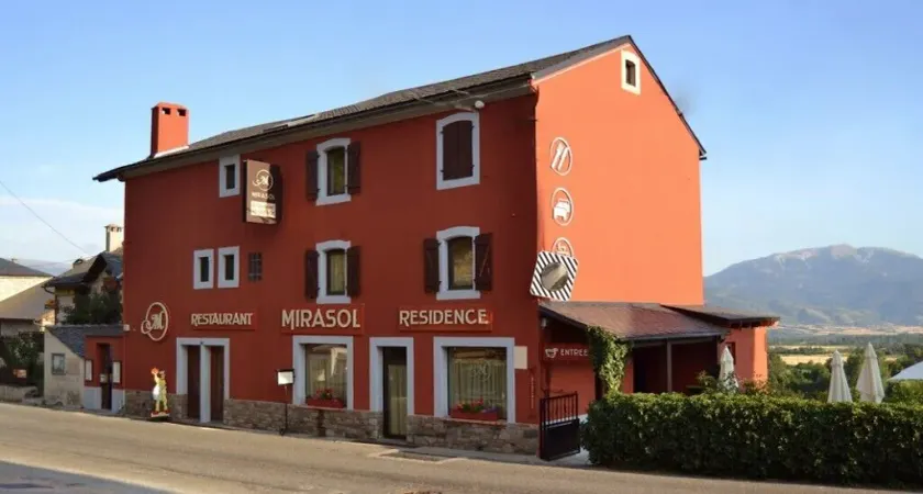 Le Mirasol Appart-hôtel - Image 1