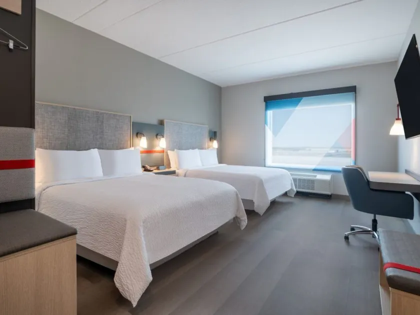 avid hotel Redding by IHG - Room
