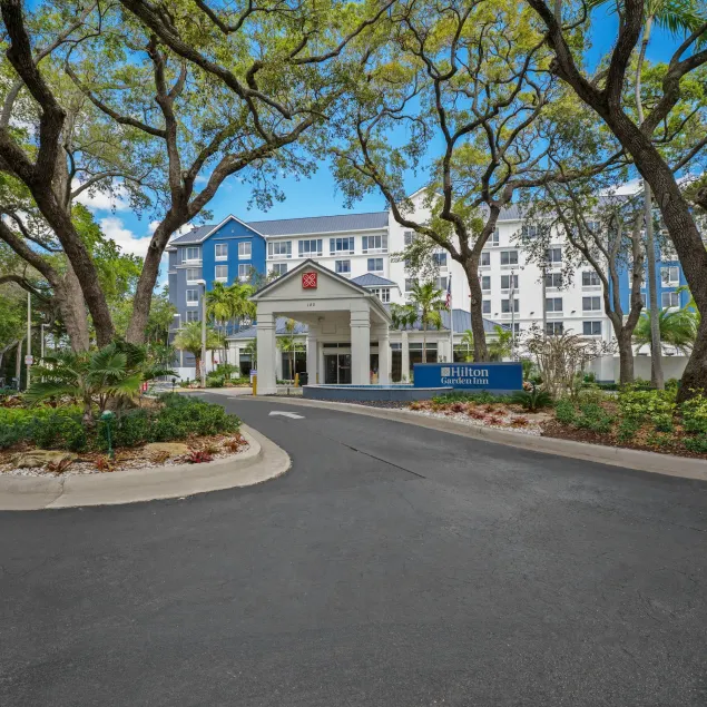 Hilton Garden Inn Fort Lauderdale Airport-Cruise Port - Image 1