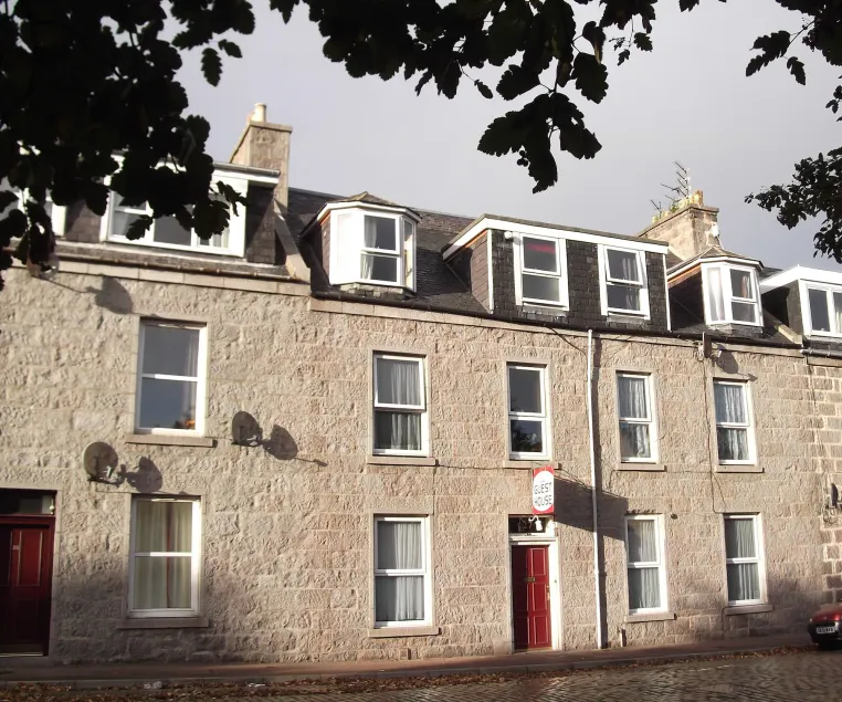 Jasmine Central Guest House - Image 1