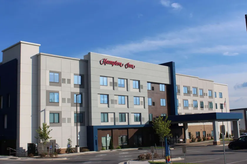 Hampton Inn Lexington, NC - Image 1