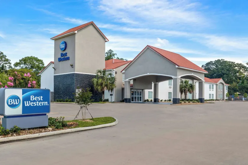 Best Western Acadia Hotel - Image 1
