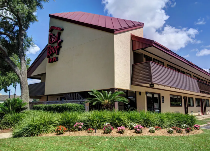 Red Roof Inn Pensacola - I-10 at Davis Highway - Image 1