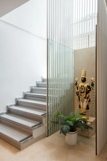 The President Hotel, kumarapark - Interior entrance