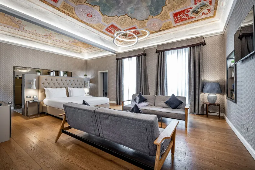 Martelli 6 Suite & Apartments - Image 1