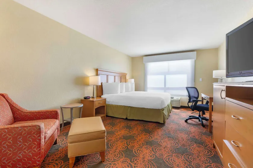 Best Western Plus Waco North - Image 1