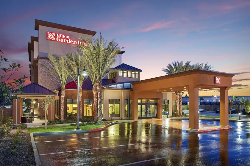 Hilton Garden Inn Los Angeles/Redondo Beach - Image 1