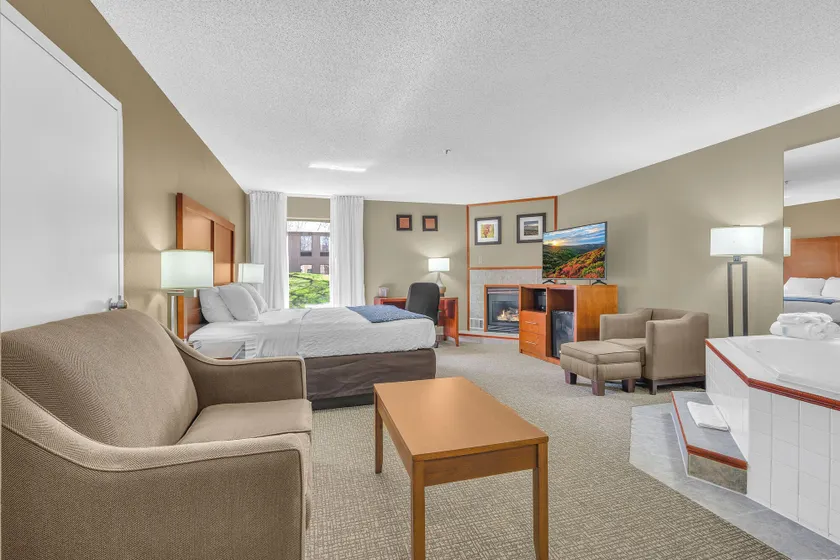 Bristol Arcadia Inn - Image 1