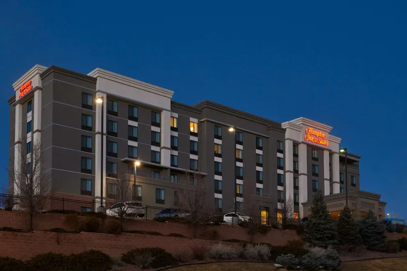Hampton Inn & Suites Denver/Highlands Ranch - Image 1