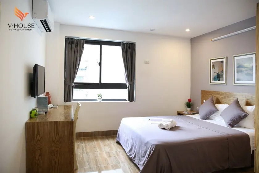 V House 5 Serviced Apartment - Image 1