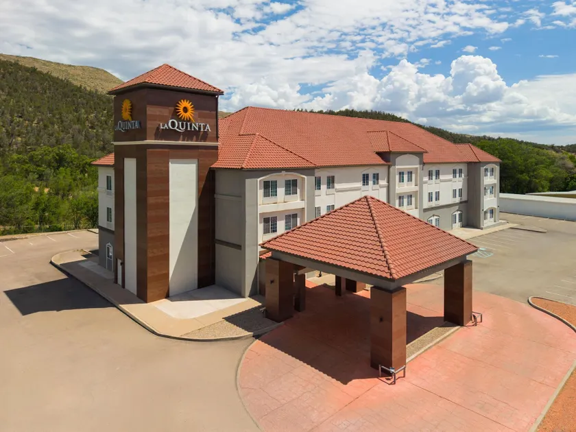 La Quinta by Wyndham Ruidoso Downs - Image 1