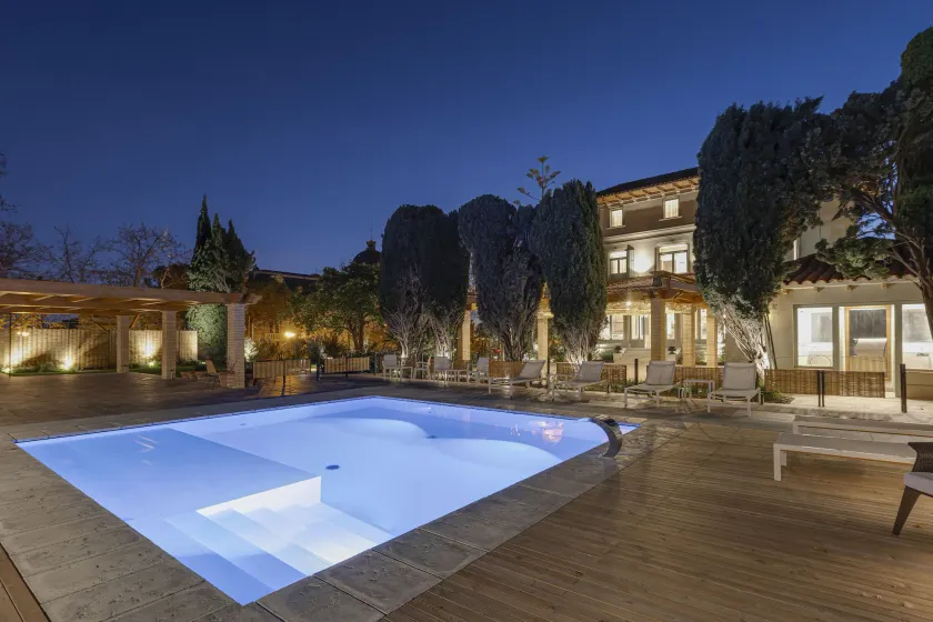 Hotel Boutique Mirlo Barcelona - Image 1