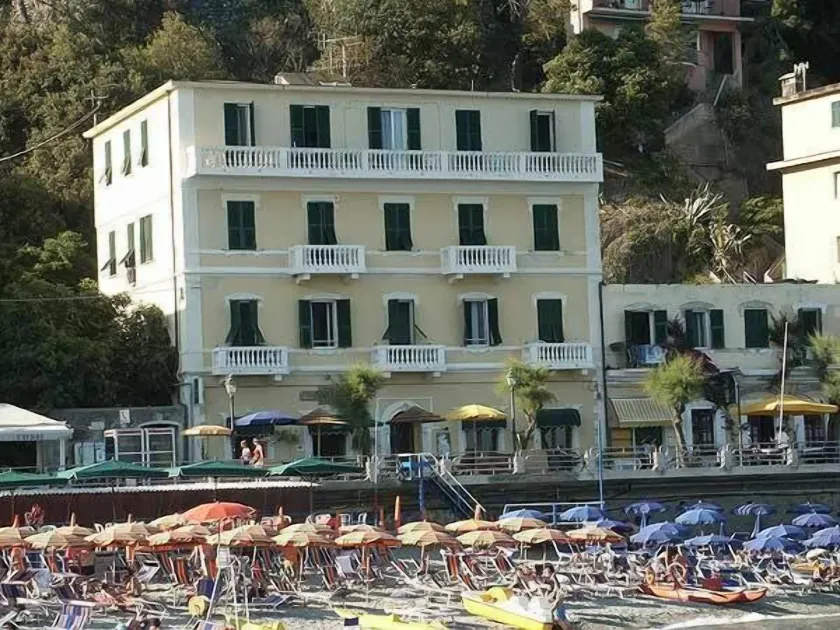 Hotel Baia - Image 1