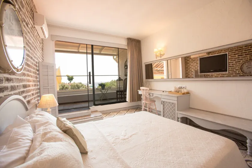 S3 Orange Exclusive Hotel - Image 1