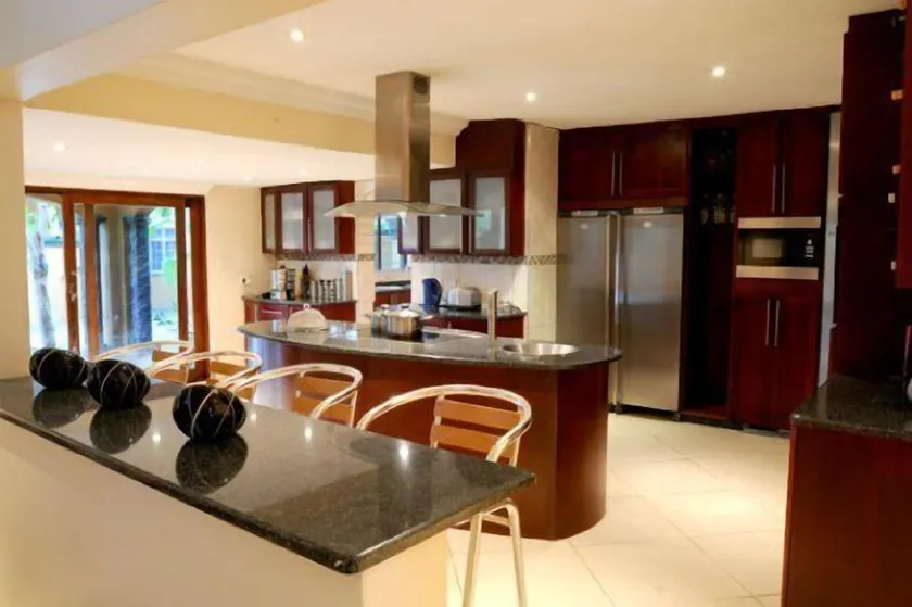 Dalens Self Catering Apartments - Image 1