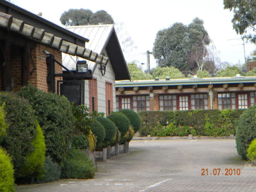 Mahogany Park - Image 1