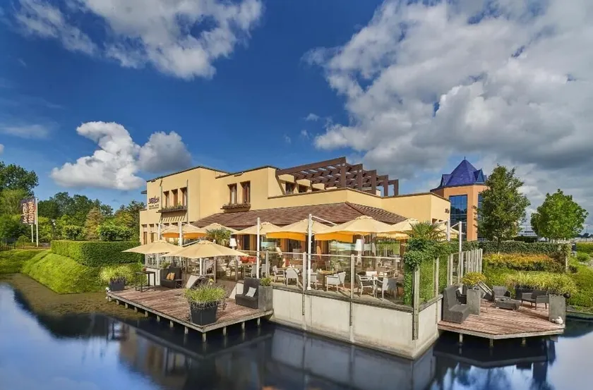 Hotel Babylon Heerhugowaard - Alkmaar - Image 1
