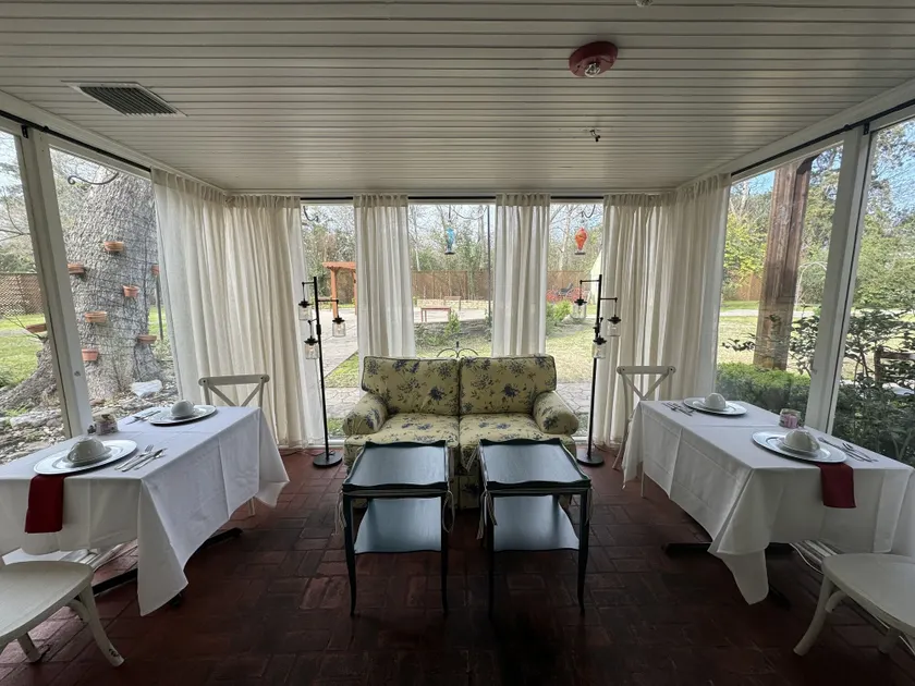 Hodge Podge Lodge - Image 1