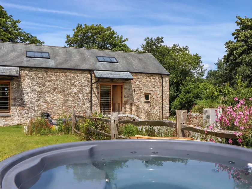 Lower Walreddon Barn - Image 1