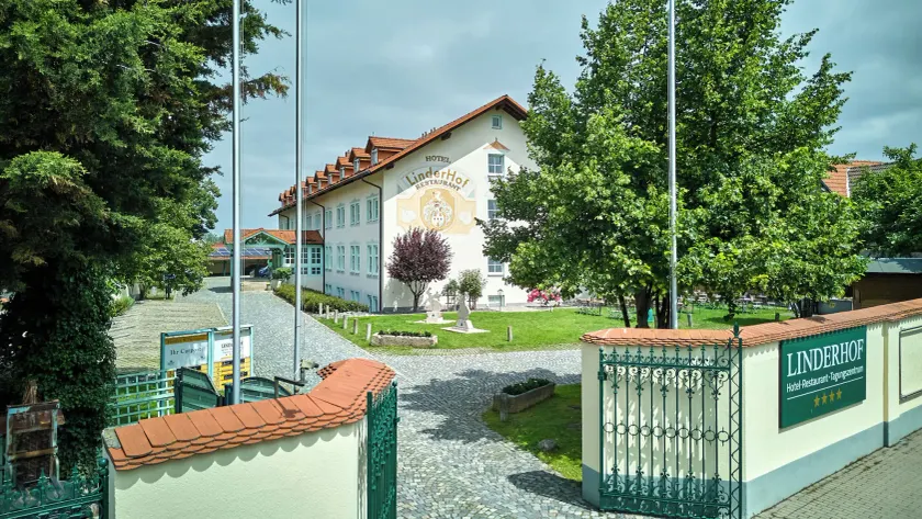 Hotel Linderhof - Image 1