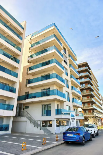 Apartment Laguna Wave 3 - Image 1