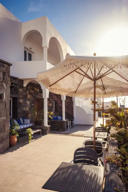 Cyclades Hotel - Image 1