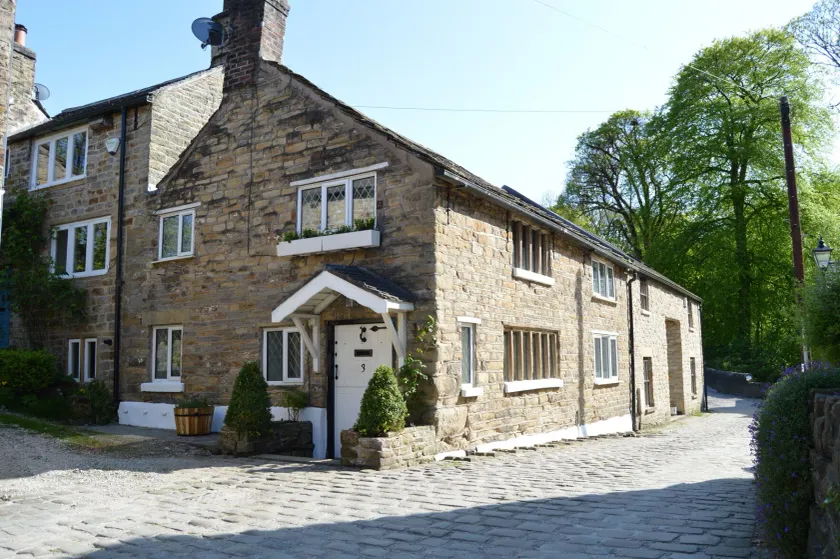 Goyt Cottage - Image 1