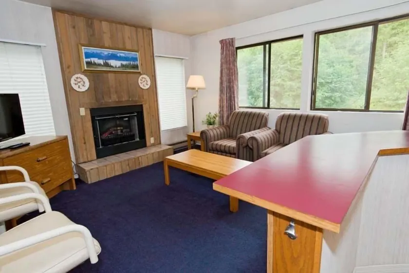 Sequim Bay Lodge - Image 1