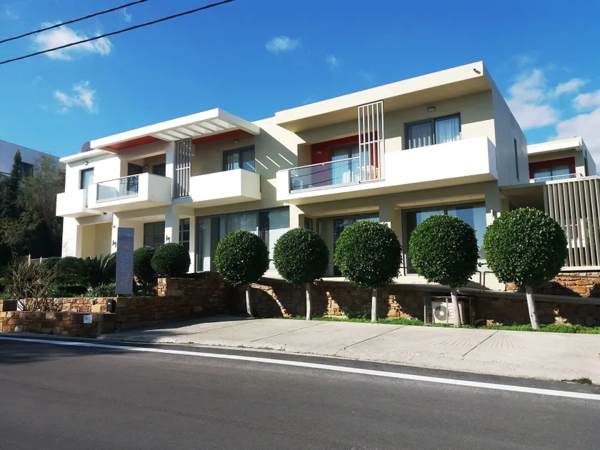Almyra Hotel - Image 1
