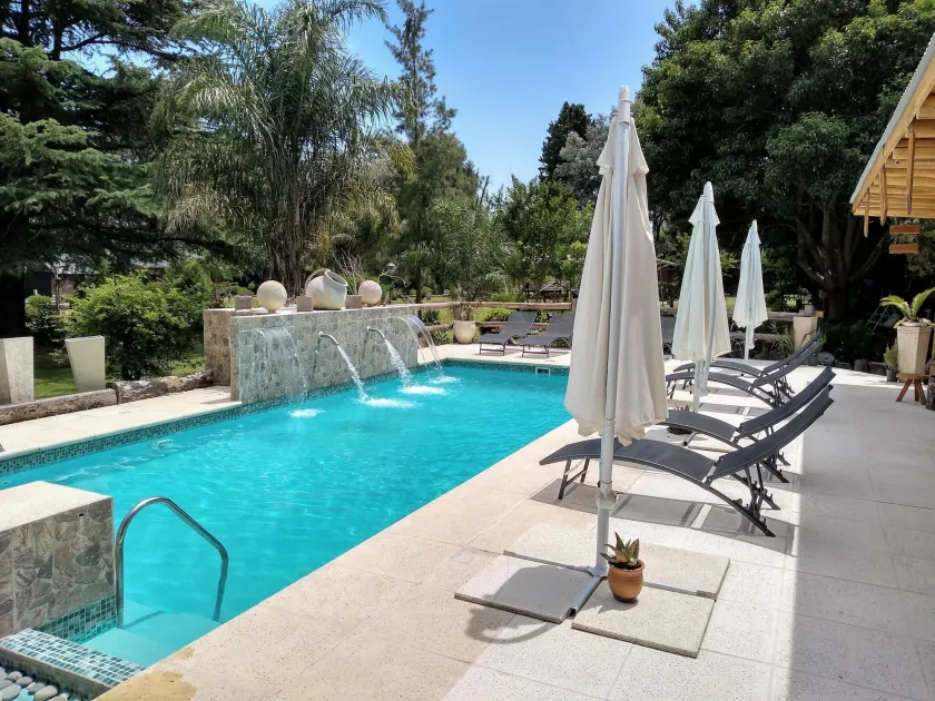 Pualy Resort & Spa - Image 1