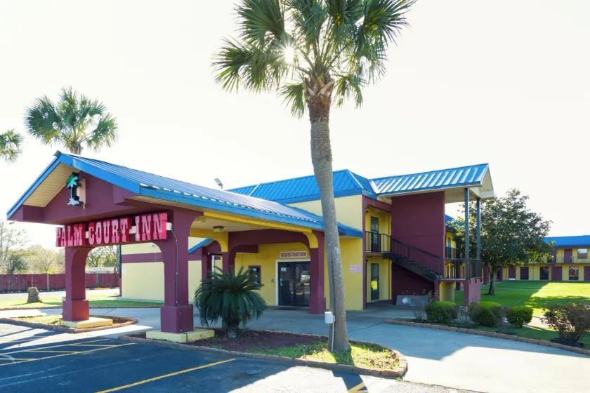 OYO Hotel Pensacola I-10 & Hwy 29 - Image 1