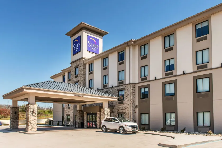 Sleep Inn Ellenboro Hwy 50 - Image 1