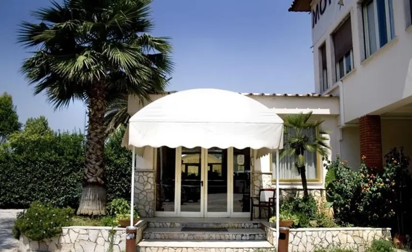 Motel Salaria - Image 1