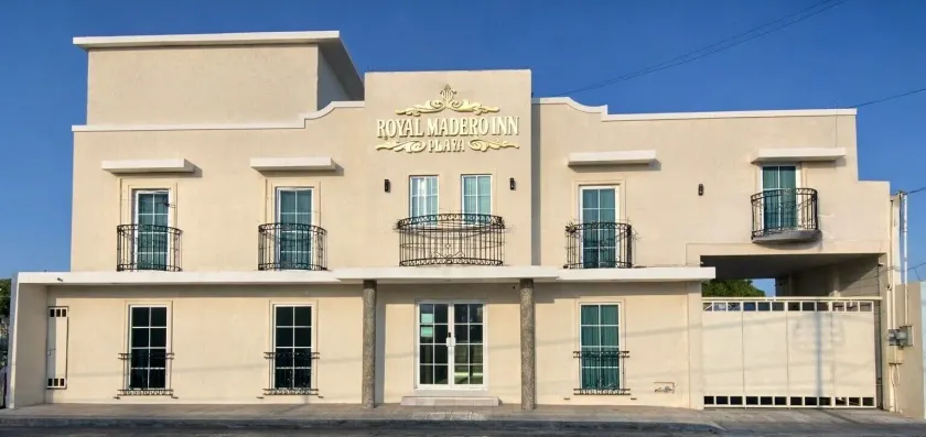RoyalMadero Inn Playa - Image 1