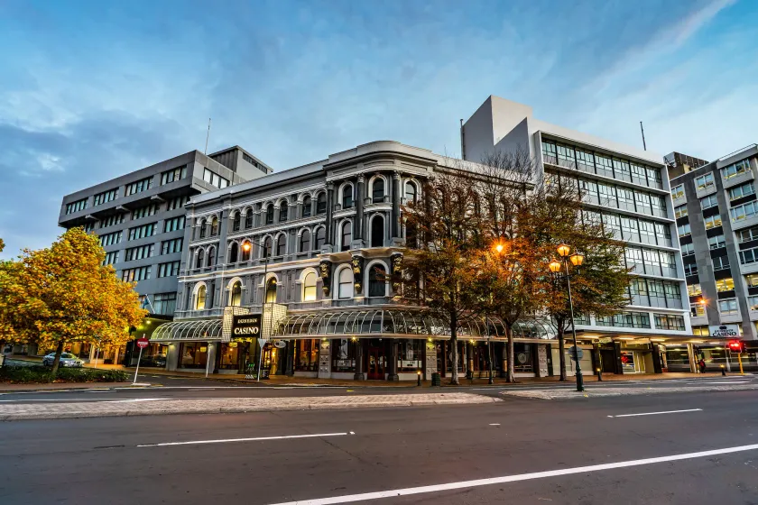 Scenic Hotel Southern Cross - Image 1